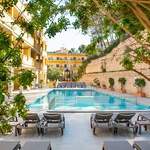 apartamentos-flor-los-almendros.allmallorcahotels.com/
