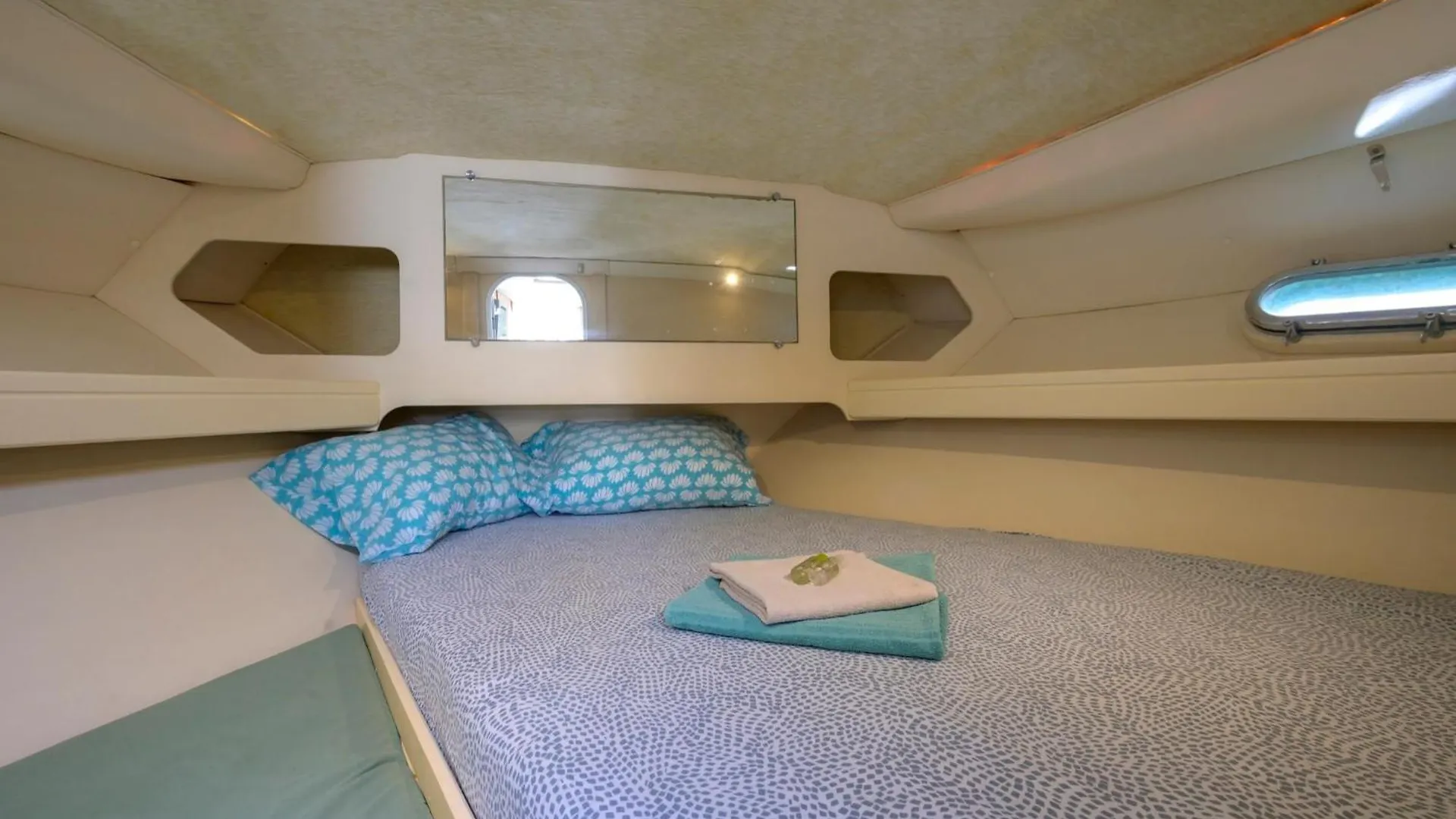 Boat Hotel Barcelona Sant Adria de Besos