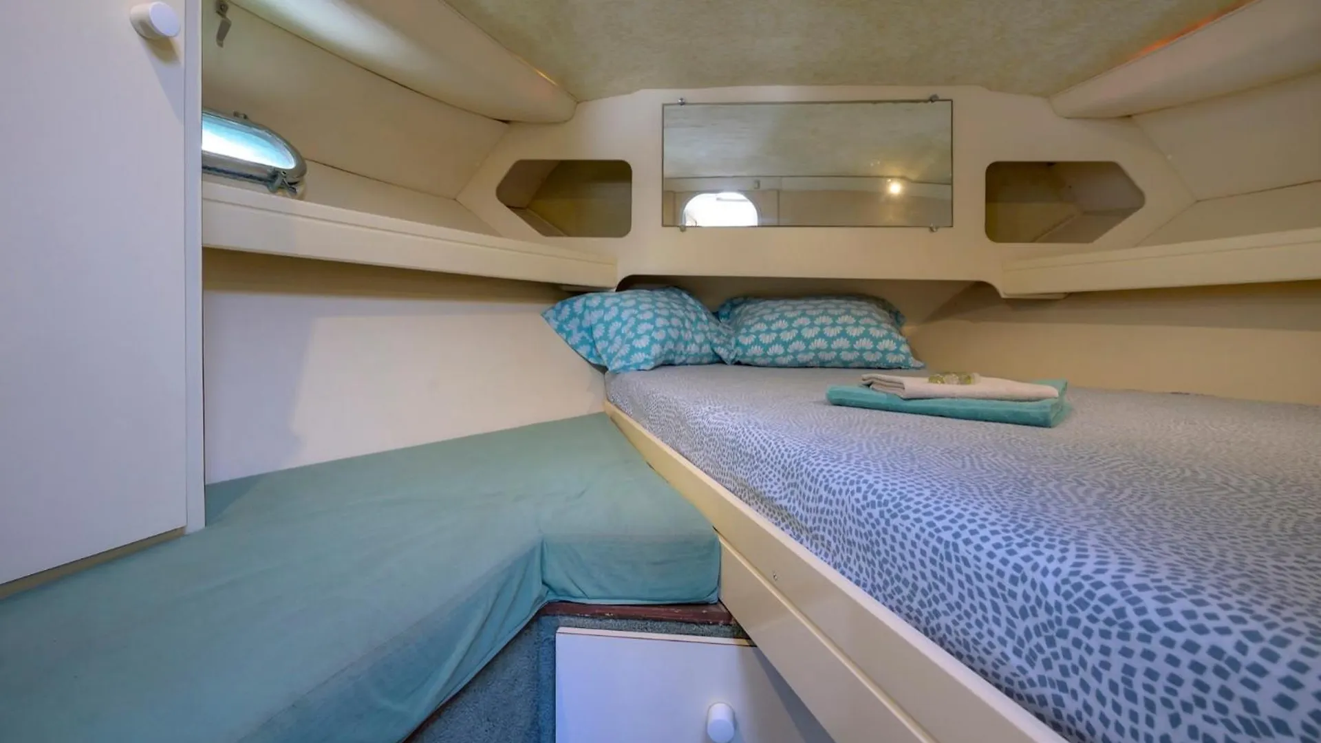 Boat Hotel Barcelona Sant Adria de Besos 0*,